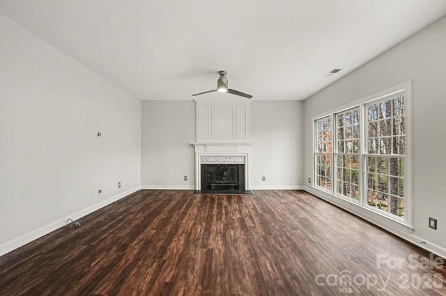 5805 Swanston Drive, Charlotte, NC 28269