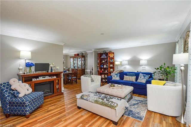 2186 Benwicke Drive, Pfafftown, NC 27040
