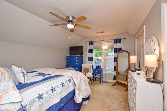 2186 Benwicke Drive, Pfafftown, NC 27040