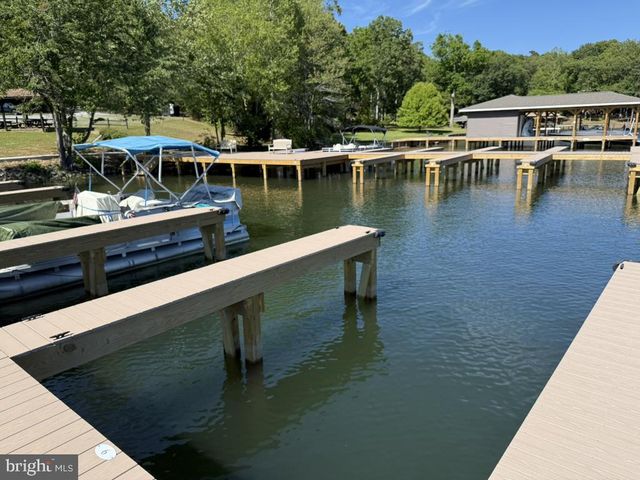 801 MITCHELL POINT RD, Mineral, VA 23117