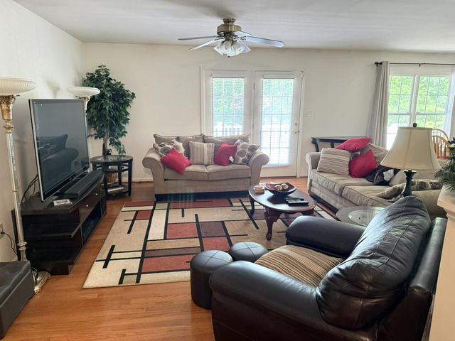 801 MITCHELL POINT RD, Mineral, VA 23117