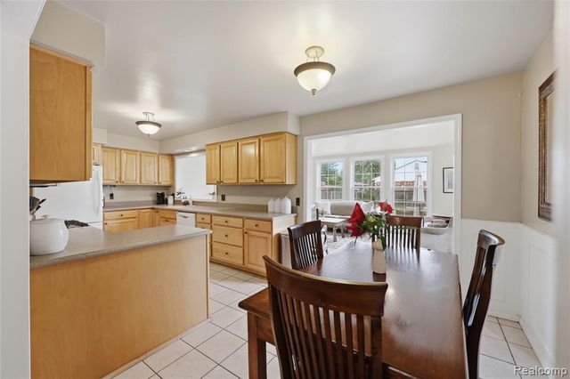 41764 Tetley Drive, Sterling Heights, MI 48313