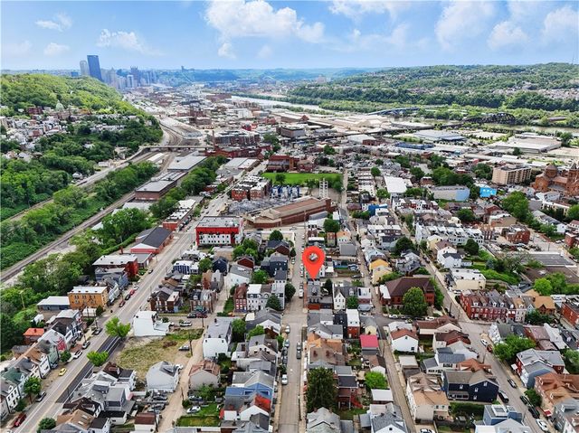 3865 Howley St, Lawrenceville, PA 15201