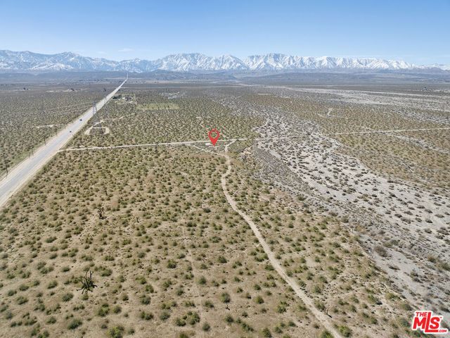 165 VAC 165th Avenue U4, Palmdale, CA 93591