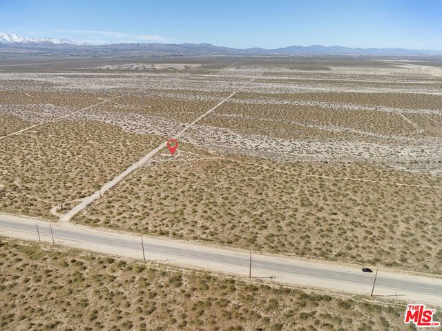 165 VAC 165th Avenue U4, Palmdale, CA 93591