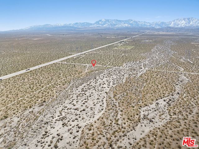 165 VAC 165th Avenue U4, Palmdale, CA 93591