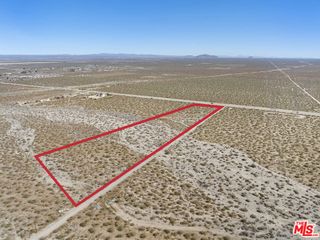 165 VAC 165th Avenue U4, Palmdale, CA 93591