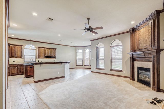7921 Shady Oaks Drive, North Richland Hills, TX 76182
