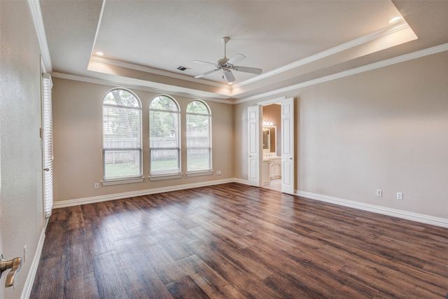 7921 Shady Oaks Drive, North Richland Hills, TX 76182
