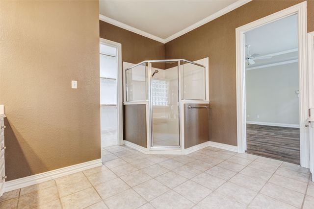 7921 Shady Oaks Drive, North Richland Hills, TX 76182