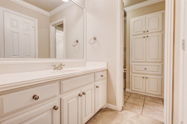 7921 Shady Oaks Drive, North Richland Hills, TX 76182