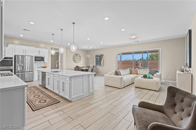 6168 Rockville Creek Court, Las Vegas, NV 89149