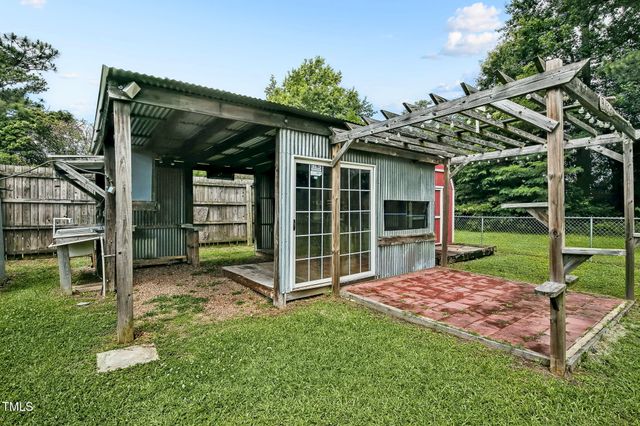 106 Grace NW Drive, Wilson, NC 27896