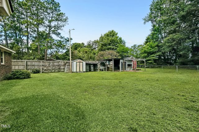 106 Grace NW Drive, Wilson, NC 27896