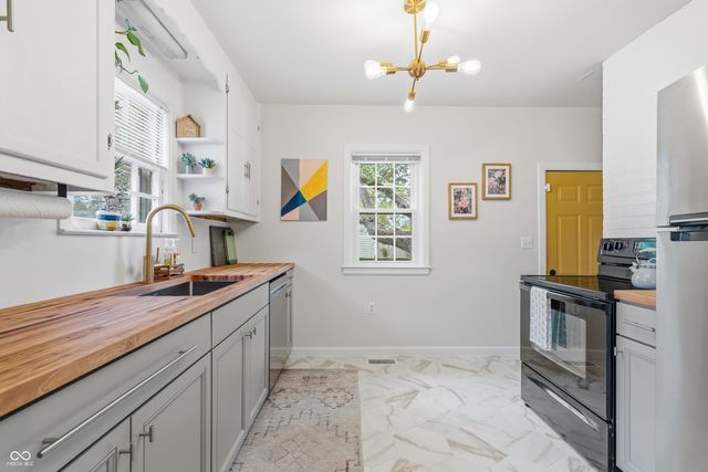 1412 N Bosart Avenue, Indianapolis, IN 46201