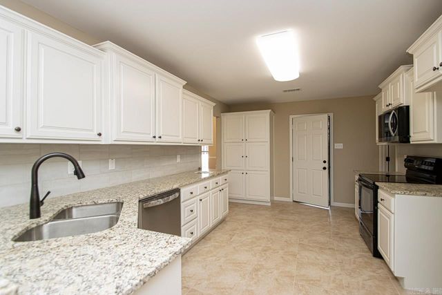 2700 E Maryland Avenue, Sherwood, AR 72120