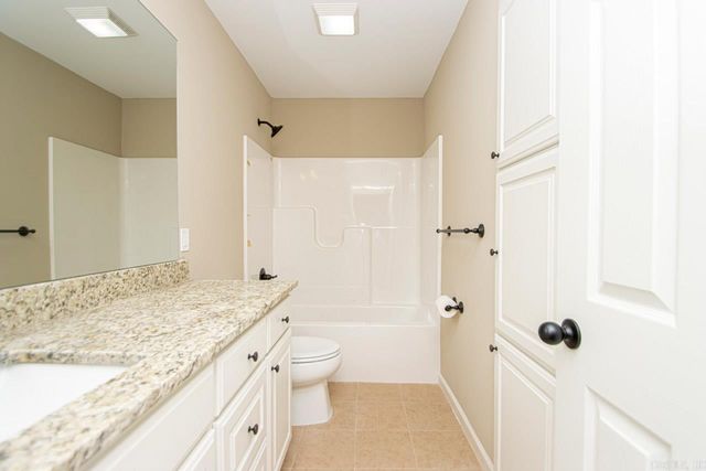 2700 E Maryland Avenue, Sherwood, AR 72120