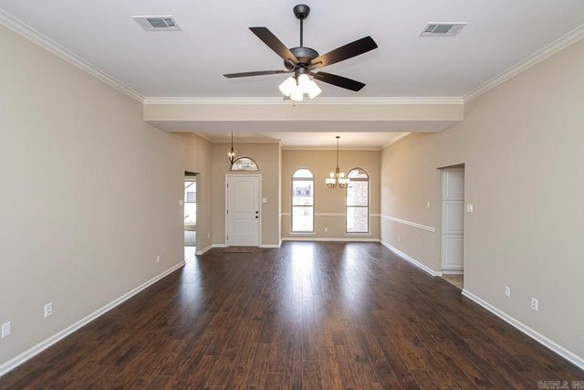 2700 E Maryland Avenue, Sherwood, AR 72120