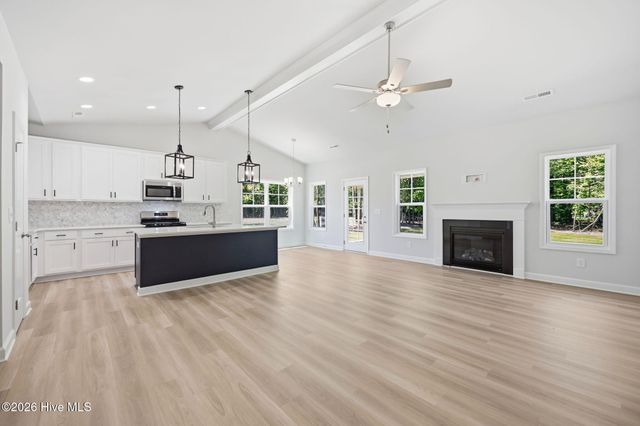 2980 Tucker Hill Drive, Grimesland, NC 27837