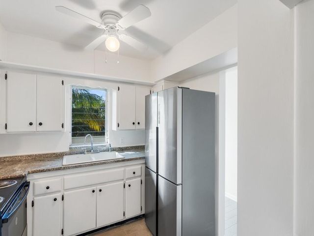677 Royal Palm Blvd Boulevard 6, Vero Beach, FL 32960