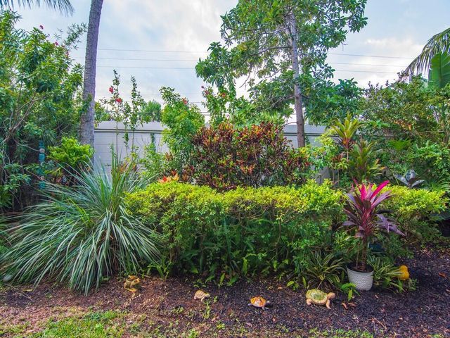 677 Royal Palm Blvd Boulevard 6, Vero Beach, FL 32960