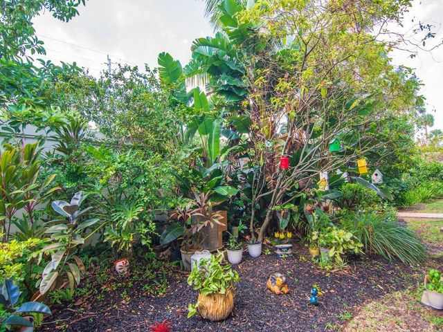 677 Royal Palm Blvd Boulevard 6, Vero Beach, FL 32960