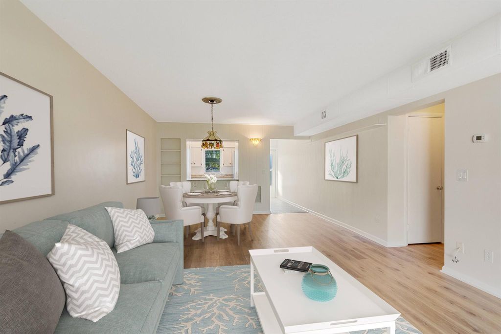 677 Royal Palm Blvd Boulevard 6, Vero Beach, FL 32960