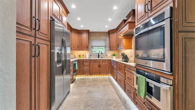 474 BARBADOS CIRCLE, Lakeland, FL 33803