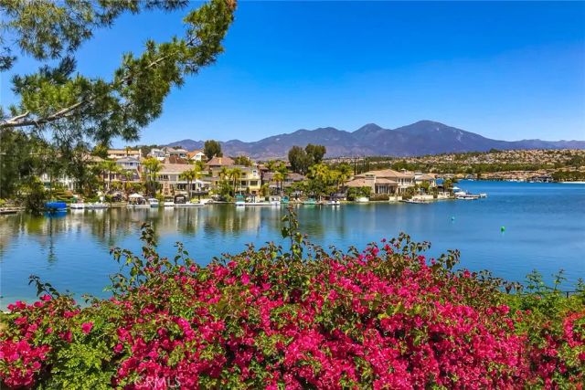 26041 Avenida Bonachon, Mission Viejo, CA 92691