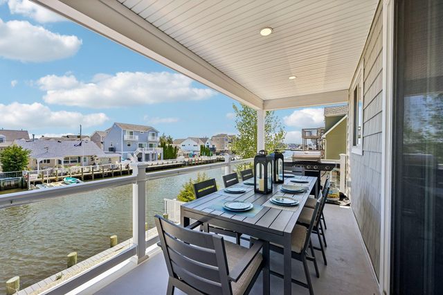 65 SYLVIA PL, Manahawkin, NJ 08050