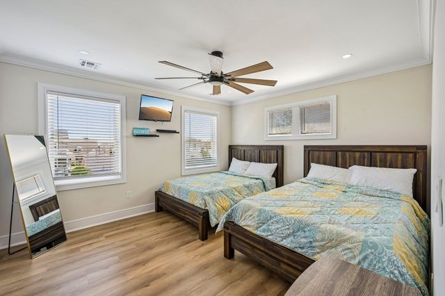 65 SYLVIA PL, Manahawkin, NJ 08050