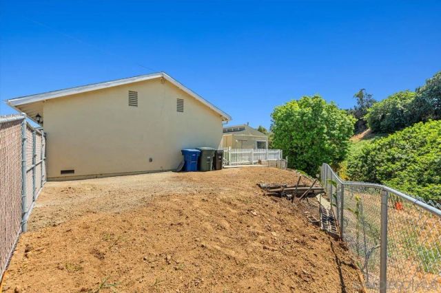 106 El Capitan, Chula Vista, CA 91911