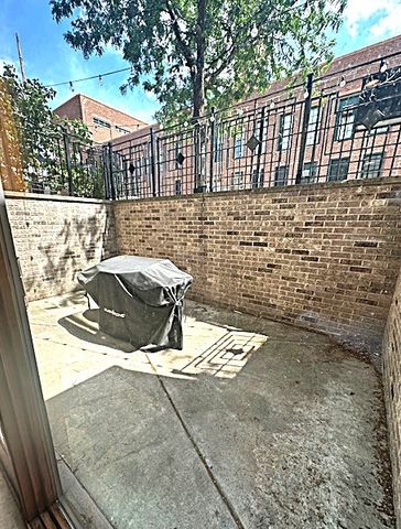 1620 W Augusta Boulevard 1E, Chicago, IL 60622