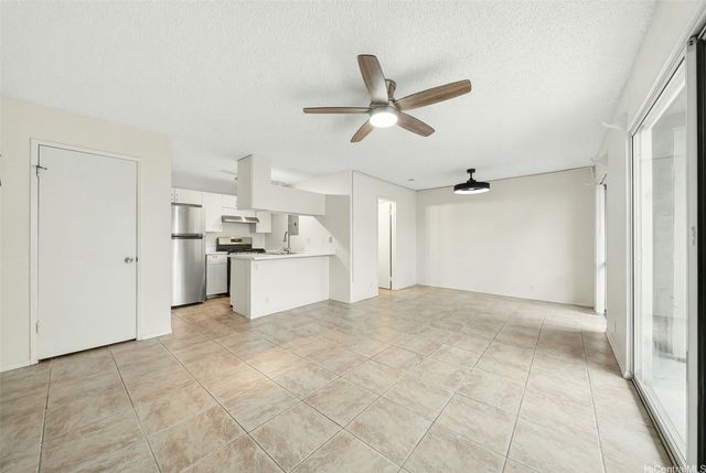 91-1059 Puamaeole Street 5E, Ewa Beach, HI 96706
