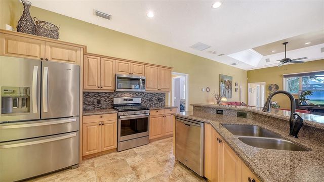 5566 MAGNOLIA TREE TERRACE, Sarasota, FL 34233