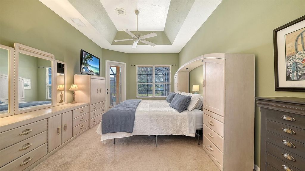 Image 26 of property listing at 5566 MAGNOLIA TREE TERRACE, Sarasota, FL 34233