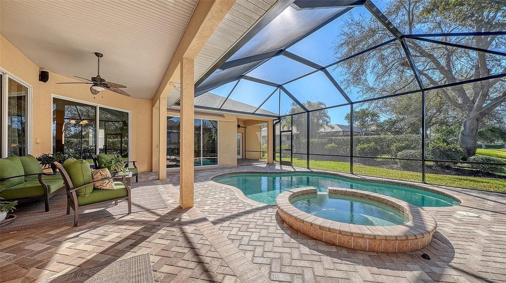 Image 42 of property listing at 5566 MAGNOLIA TREE TERRACE, Sarasota, FL 34233