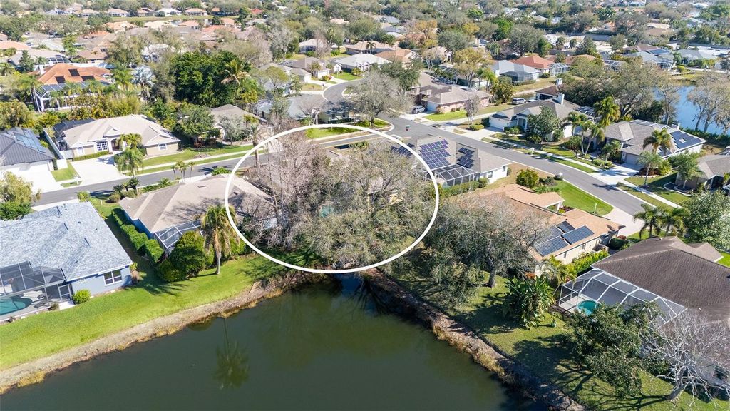 Image 52 of property listing at 5566 MAGNOLIA TREE TERRACE, Sarasota, FL 34233