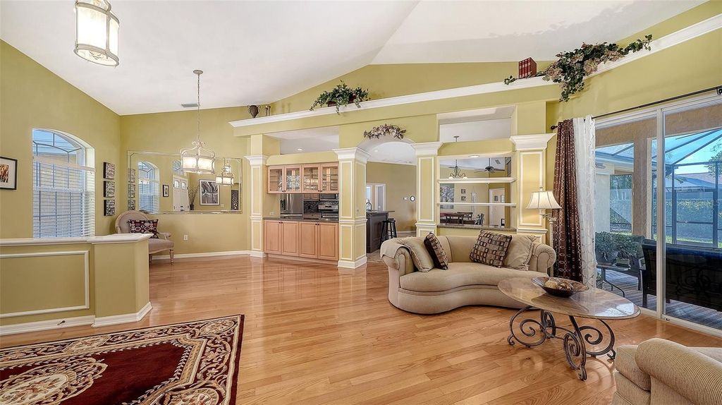 Image 9 of property listing at 5566 MAGNOLIA TREE TERRACE, Sarasota, FL 34233