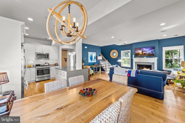 210 OCEAN STREET, Beach Haven, NJ 08008