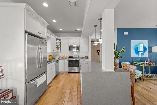 210 OCEAN STREET, Beach Haven, NJ 08008