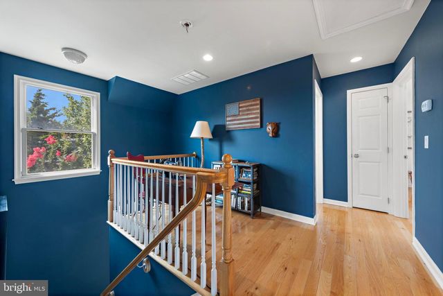 210 OCEAN STREET, Beach Haven, NJ 08008