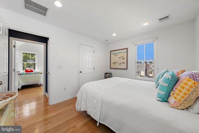 210 OCEAN STREET, Beach Haven, NJ 08008