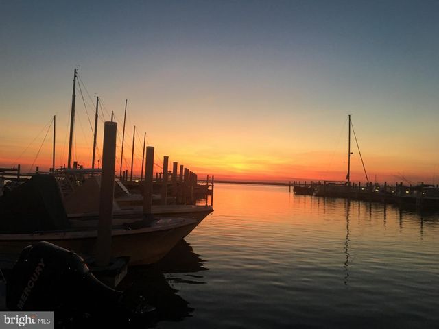 210 OCEAN STREET, Beach Haven, NJ 08008