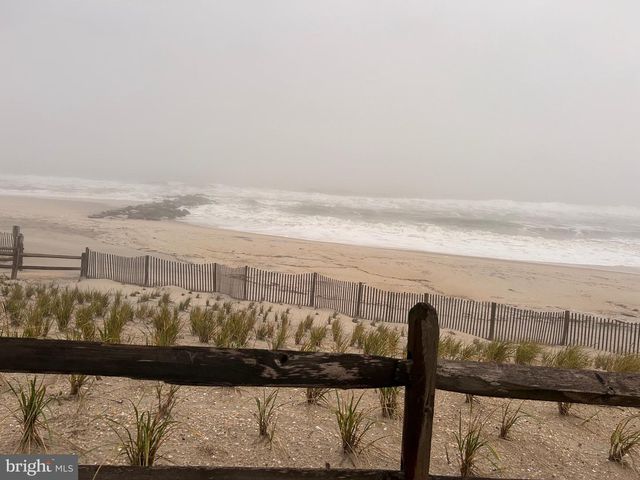 210 OCEAN STREET, Beach Haven, NJ 08008
