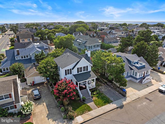 210 OCEAN STREET, Beach Haven, NJ 08008