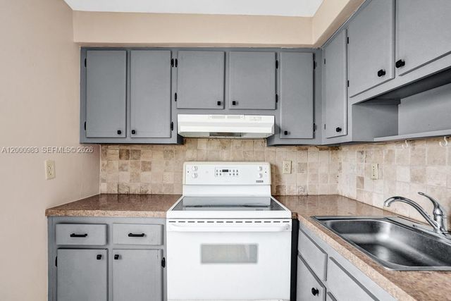 710 N Ocean Blvd 812, Pompano Beach, FL 33062