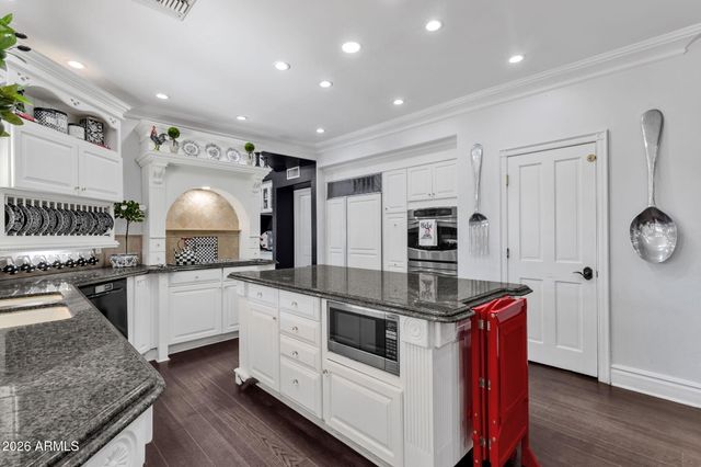 721 E SAN PEDRO Avenue, Gilbert, AZ 85234