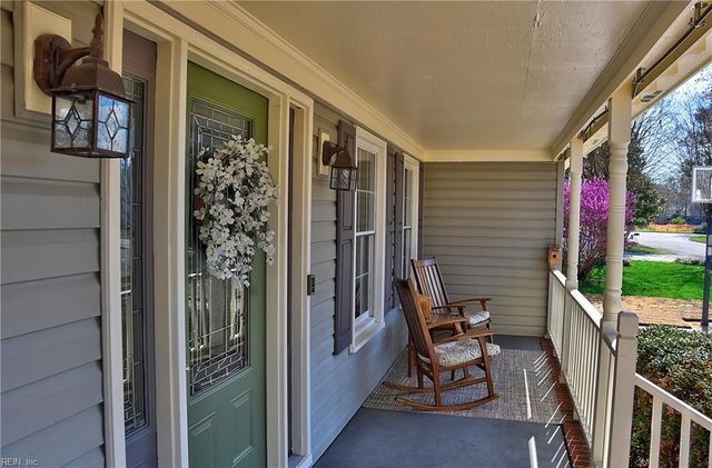 713 Norman WAY, Chesapeake, VA 23322