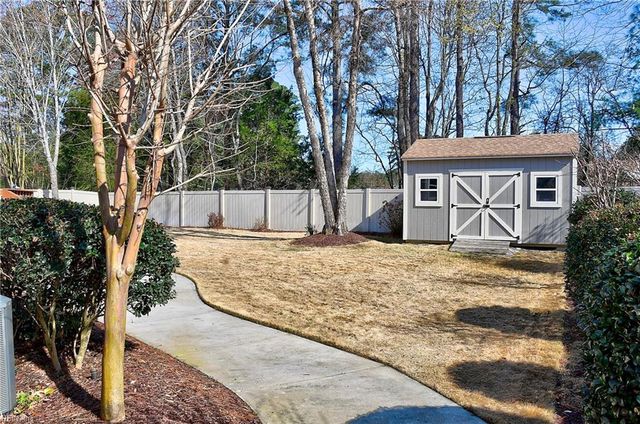 713 Norman WAY, Chesapeake, VA 23322